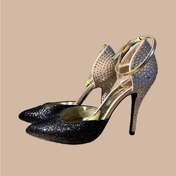 Carlos Santana Gaia Black and Gold Shimmer Studded Heels - Picture 8 of 8